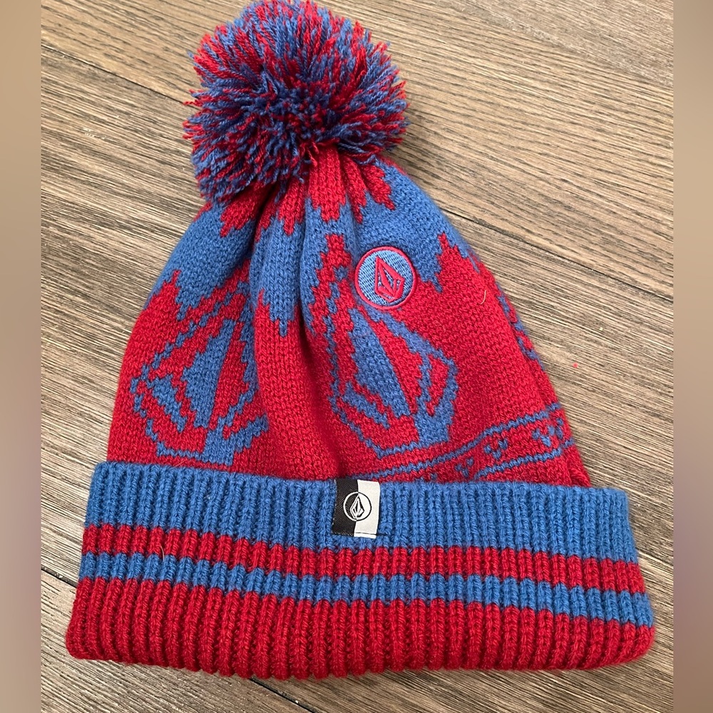Vintage Volcom Beanie Pom Pom